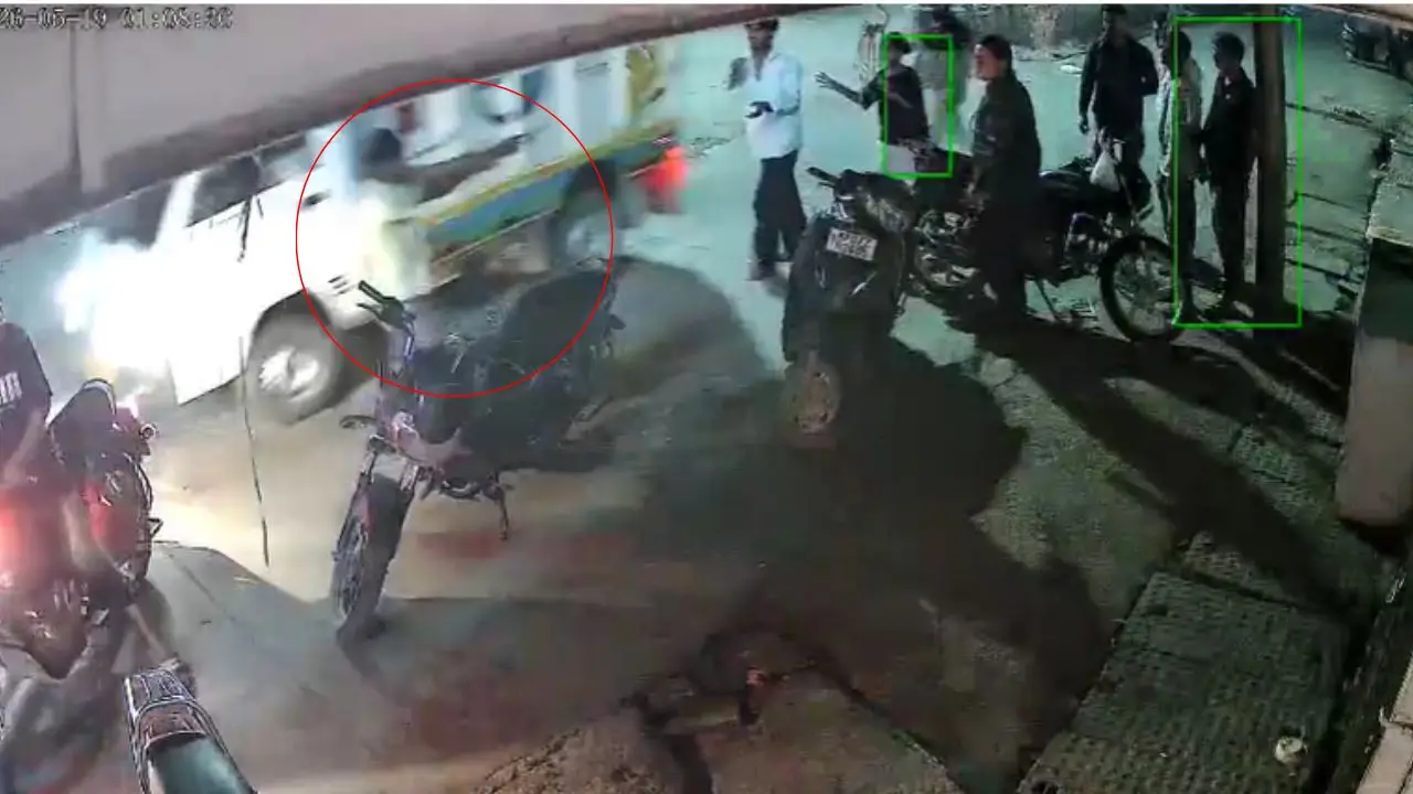 ग्वालियर में करिश्मा होटल के बाहर हुई फायरिंग, CCTV में कैद वारदात 